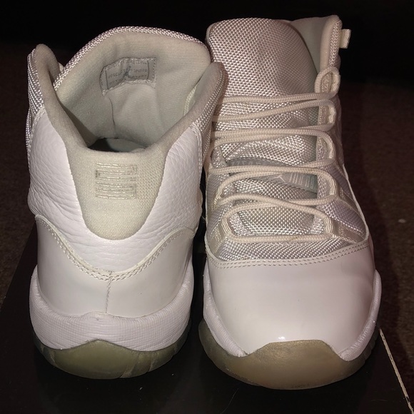 Air Jordan 11 - Retro Silver Anniversary 2010 - Picture 1 of 4